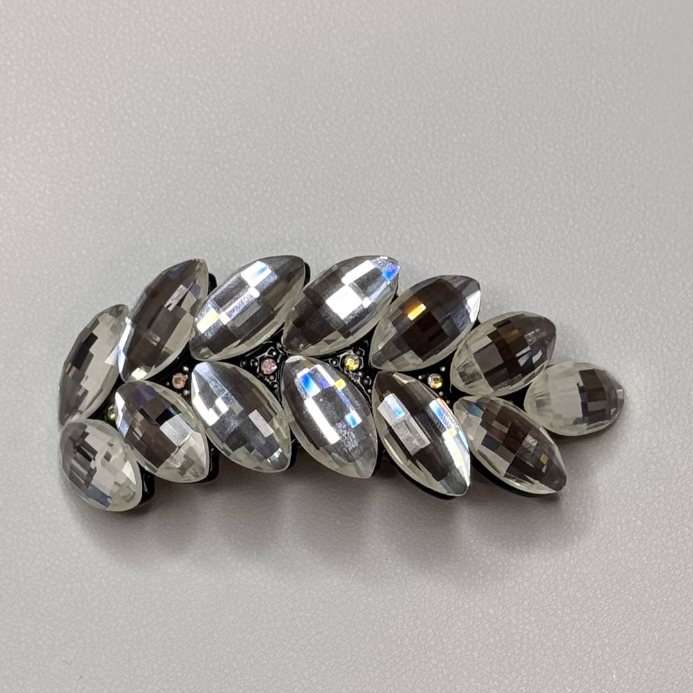 Fashion Jewelry Clear Crystal Hair Clip Elegant Accessory
